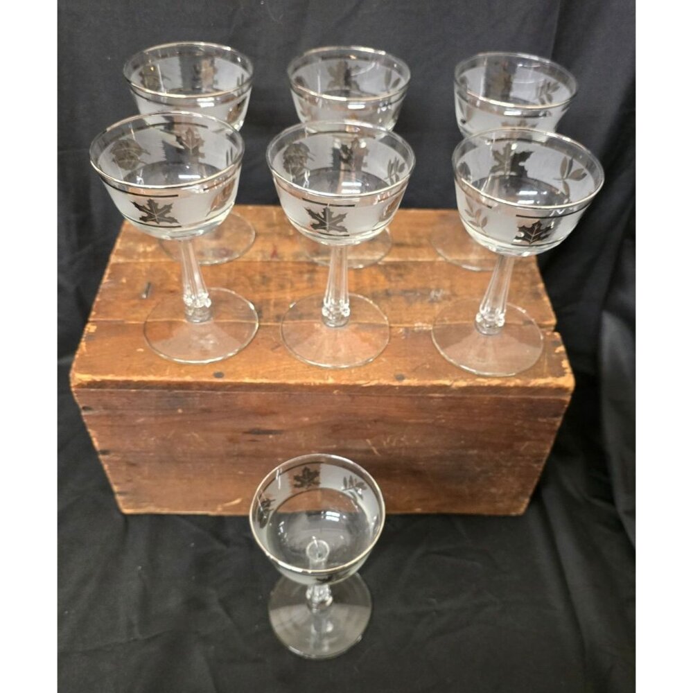 Set of 7 Vintage Libbey 5" Champagne Glasses Silver Foliage Design MCM